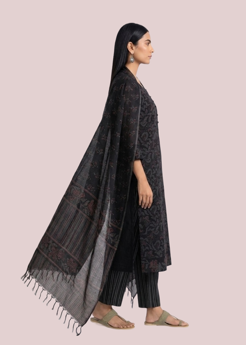 Black Cotton Suit Set with Round Neckline - Image 3